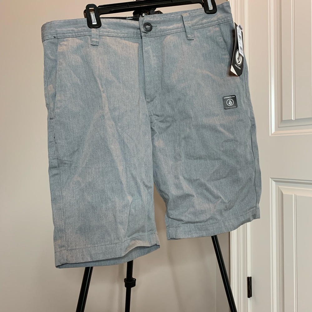 Volcom shorts